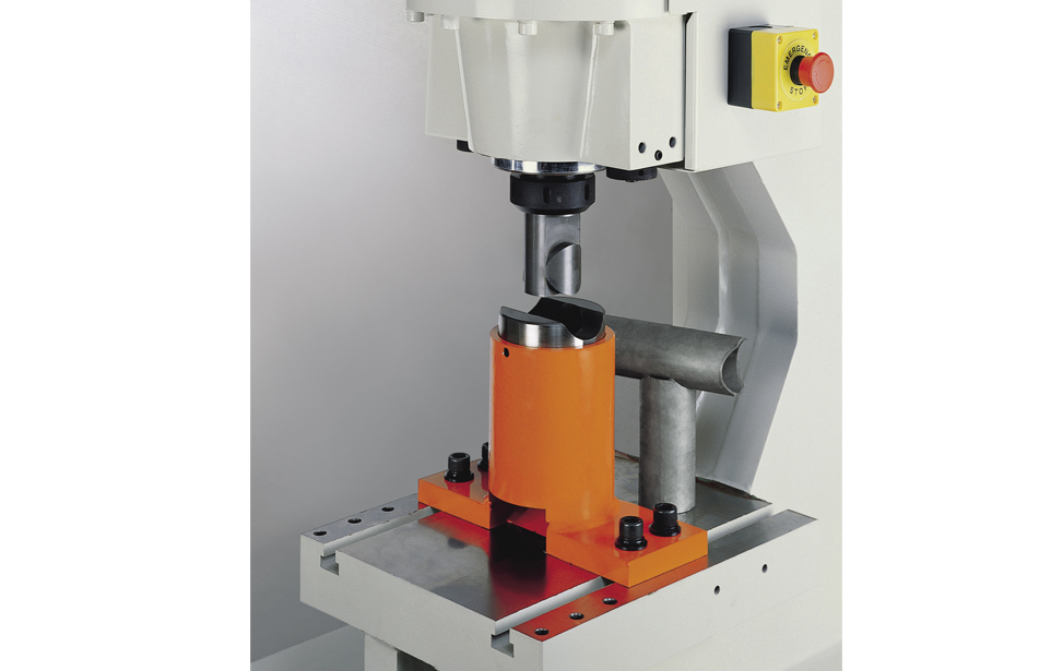 hydraulic ironworkers in uae
