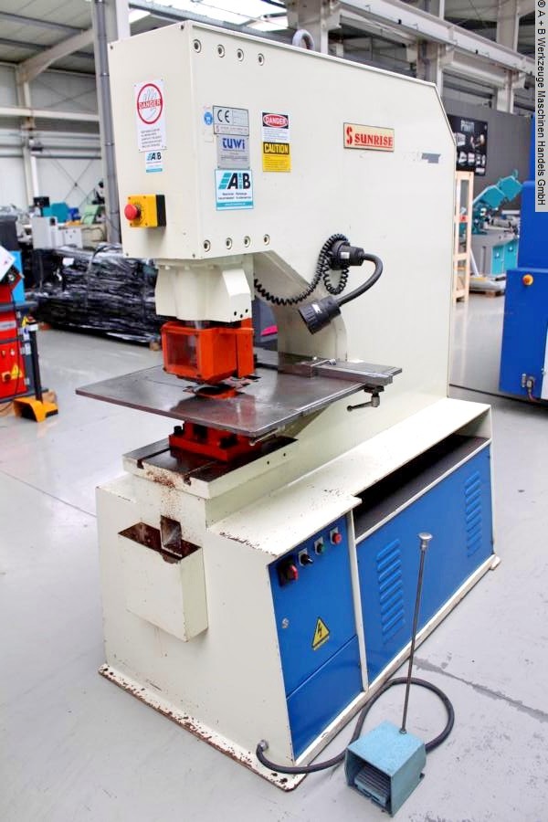 hydraulic punching machines in UAE